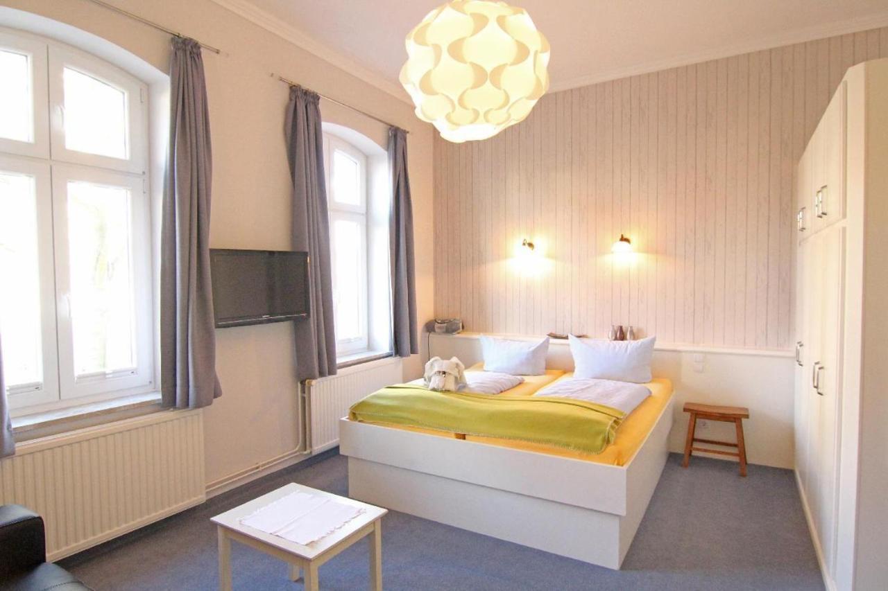 Kapitaenshaus-Lassen-Zimmer-Amistad Hotel Vesterland Eksteriør billede